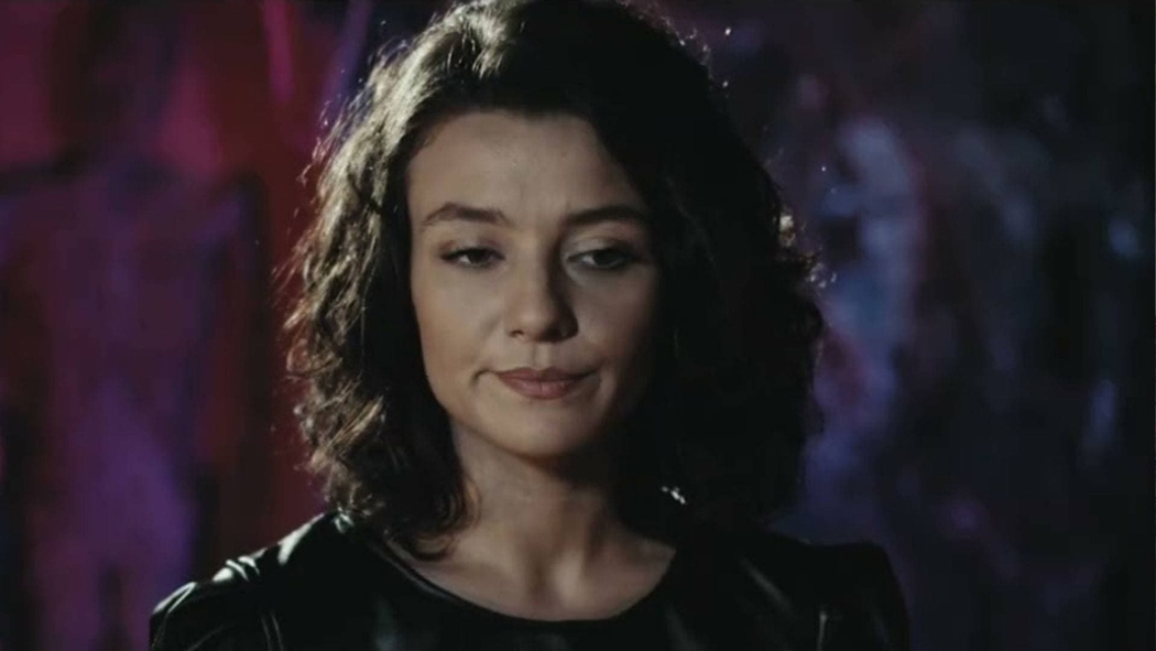 Arınma Seansı: Tarot izle